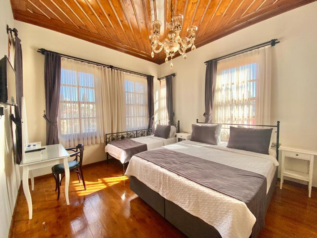 Necip Bey Konagi Apartment Antalya Bagian luar foto