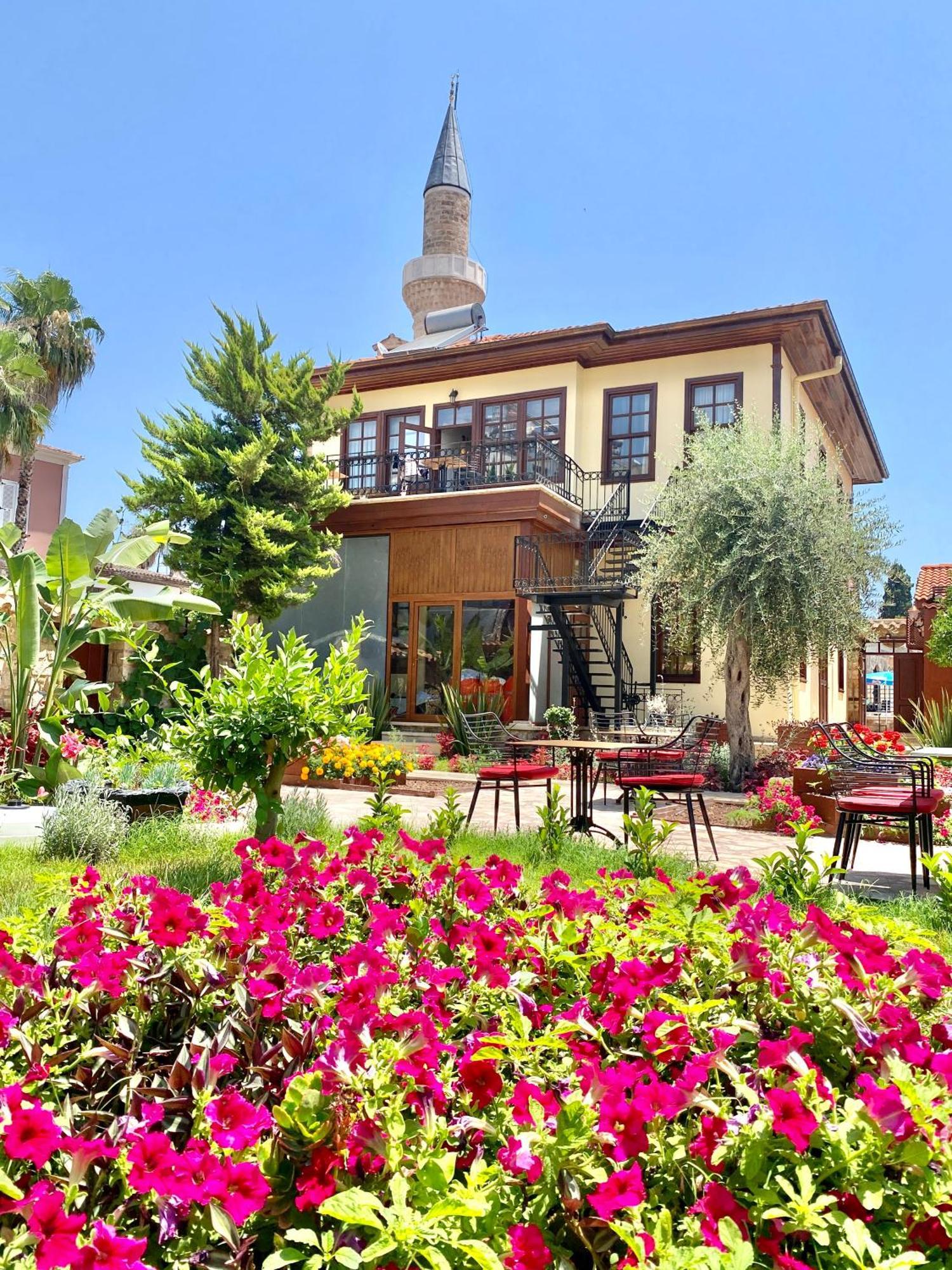 Necip Bey Konagi Apartment Antalya Bagian luar foto